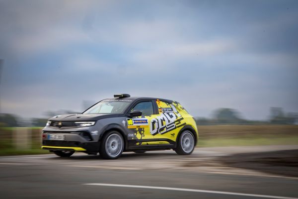 Opel_528745