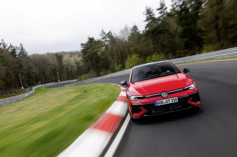 VW_Golf_GTI_50_Edition (14)_media_low