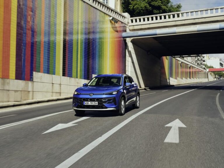 VW_T_Roc (5)_media_low