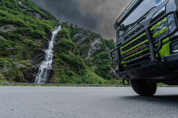 2025-12-22 Scania Big Shrek-07