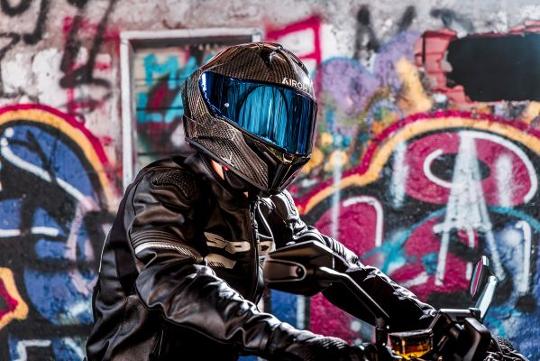 A NATALE MI REGALO UN CASCO … AIROH!