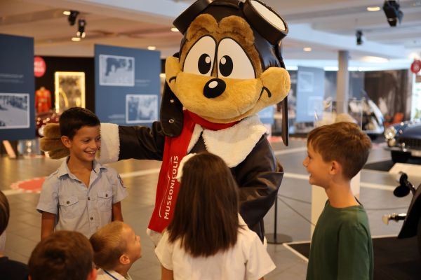 Museo Nicolis Villafranca Verona, Mascotte Freccia, ph Leaduser