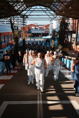 La Fiamma Olimpica presso la sede Maserati a Modena - (Courtesy of Maserati)