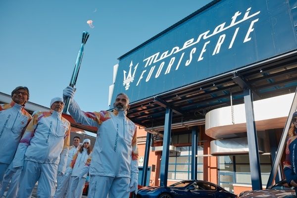 La Fiamma Olimpica presso la sede Maserati a Modena - (Courtesy of Maserati)