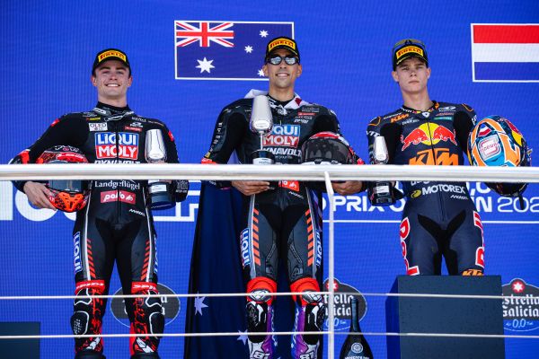 podium-moto2