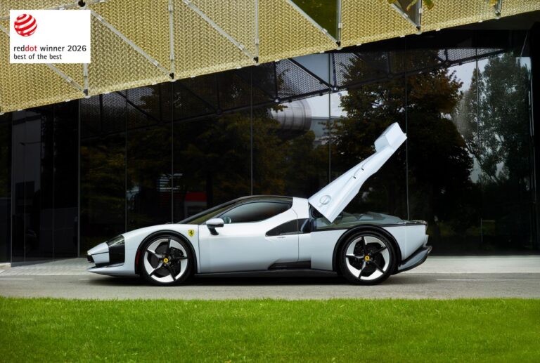 Ferrari_SC40_EXT__9 RED_BoB_3841341d-5b5d-499f-bcd1-fe40f8ccb183