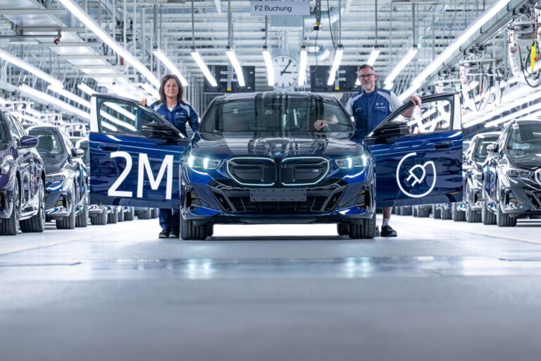 P90639534_highRes_the-bmw-group-s-two-