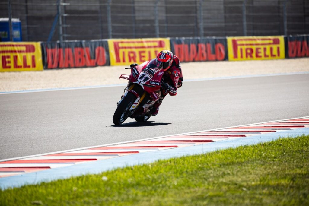 nicol-bulega-ducati- (4)
