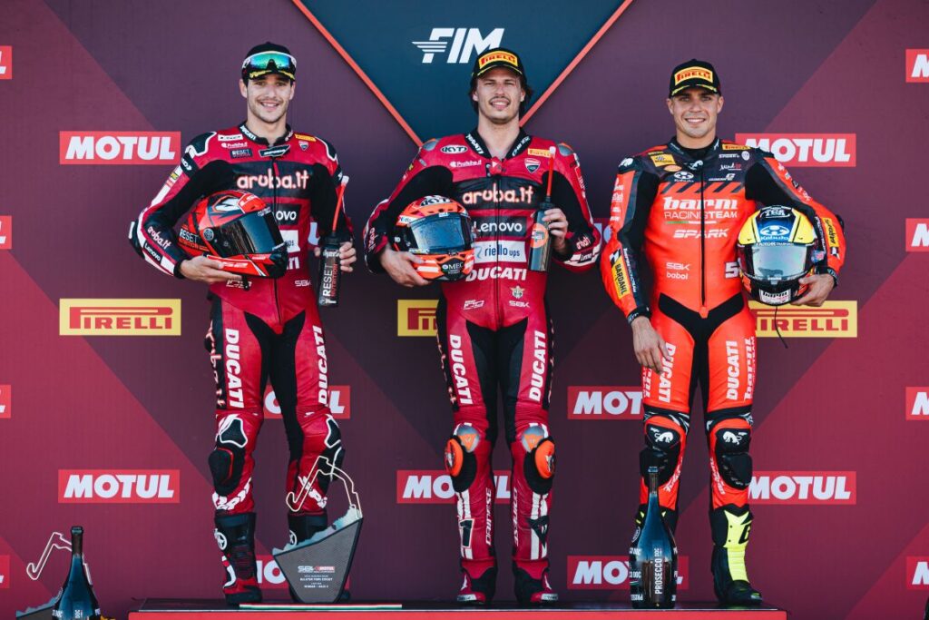 worldsbk-race2-podium (1)