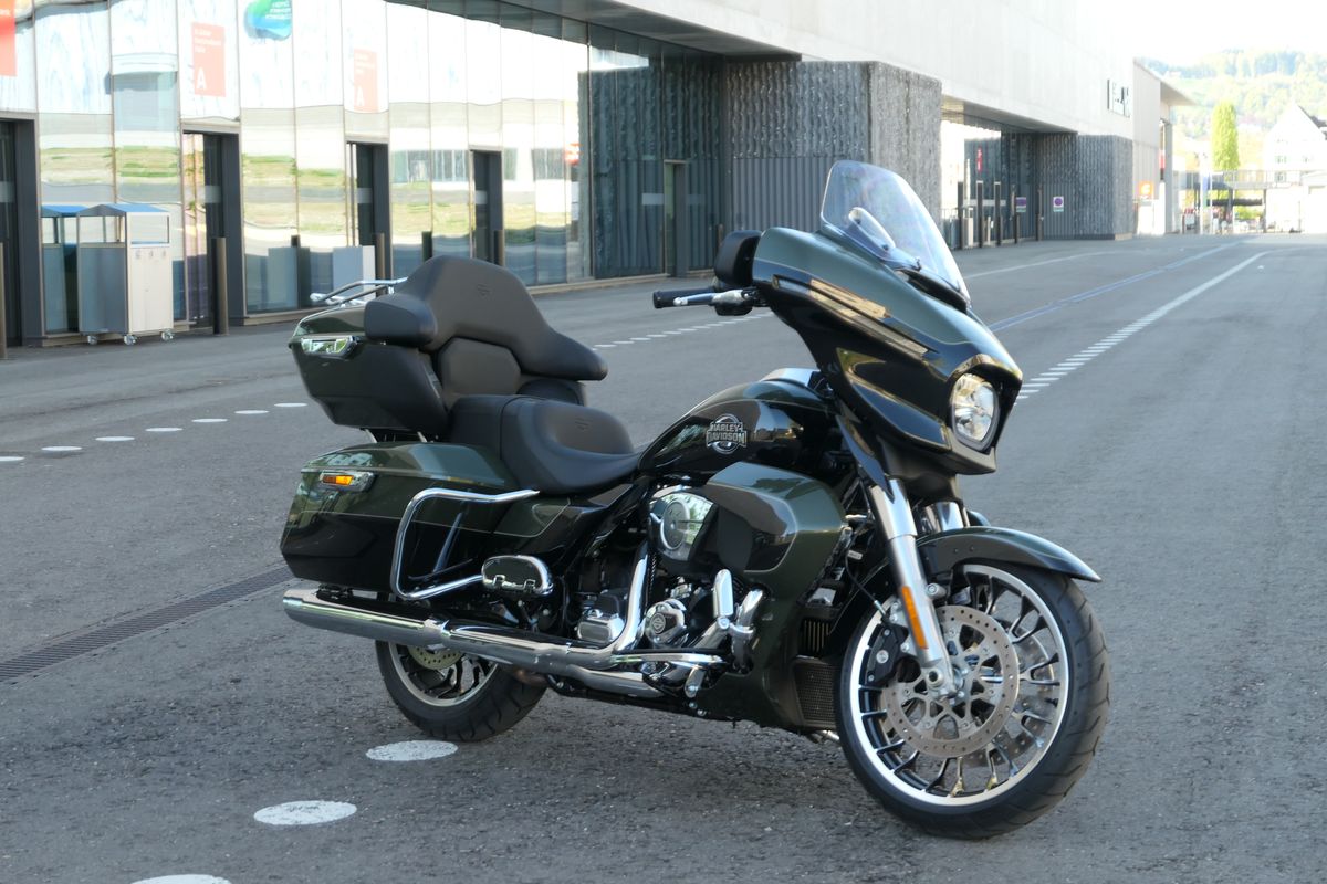P1001105 Harley-Davidson Street Glide Limited 2026