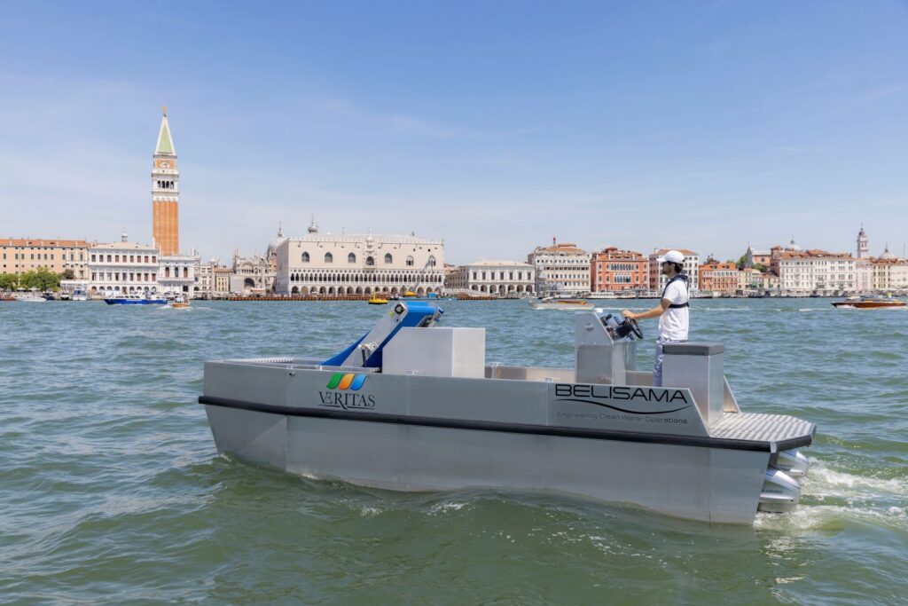 CyberCat on the waters of Venice