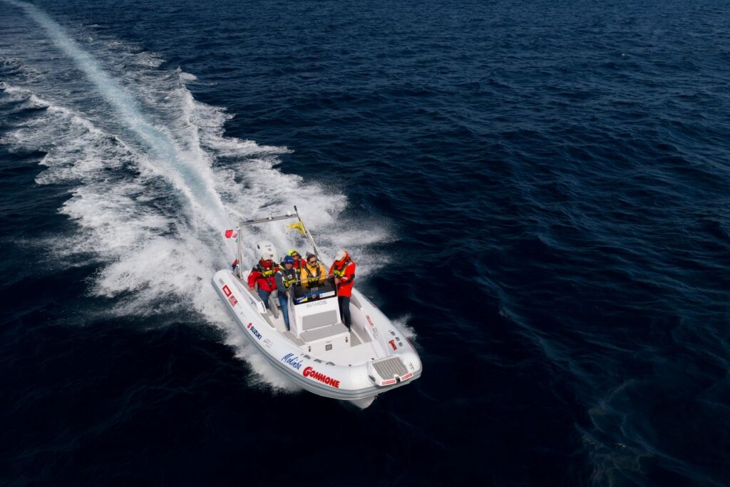 raid-club-gommone-milano-naxos-fuoribordo-suzuki