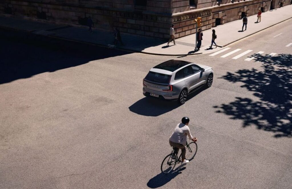 New-Safety-Coach-app-helps-Volvo-drivers-build-safer-habits-and-lower-insurance-rates