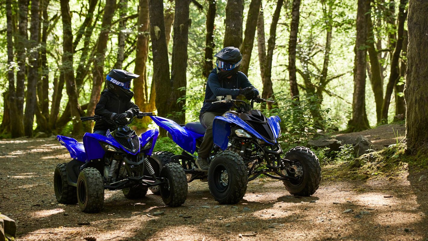 2027-Yamaha-YFM110R-27-EU-Racing_Blue-Action