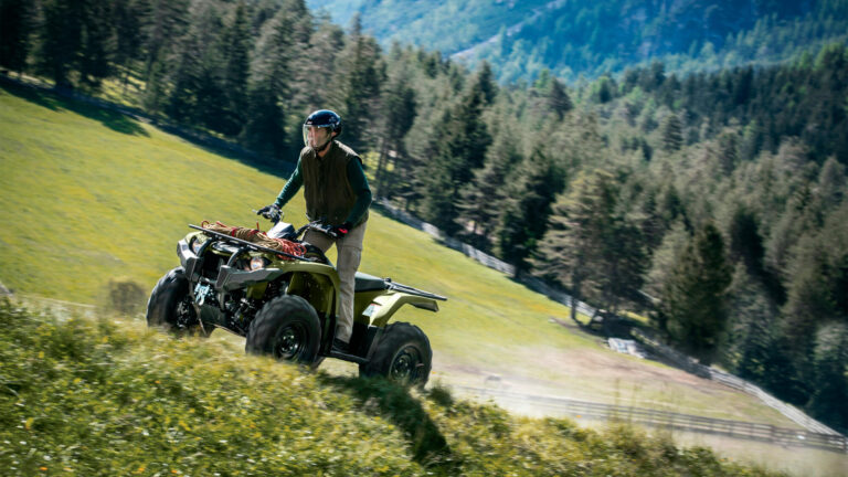 2027 Yamaha YFM 450 FWB Olive Green Action