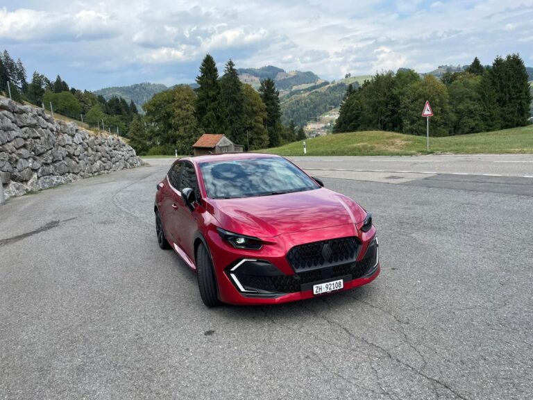 Renault Clio 6 esprit Alpine full hybrid E Tech 160