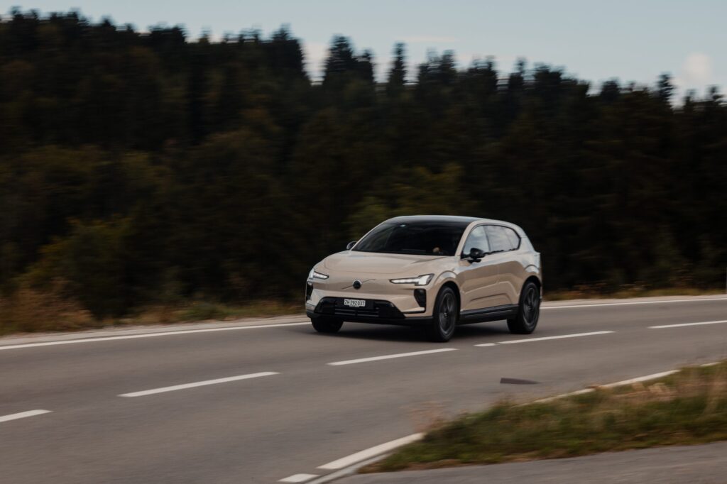 VOLVO EX60 – PRIME IMPRESSIONI DI GUIDA
