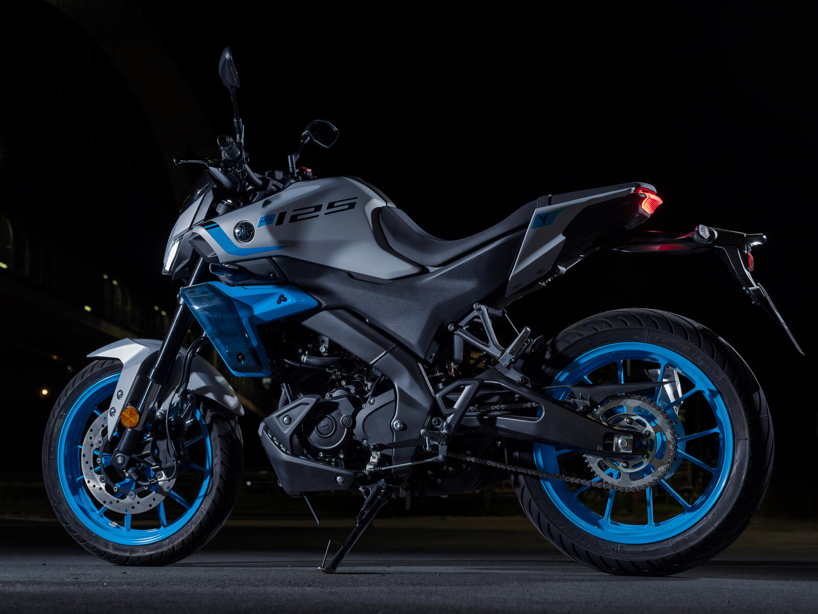 2027_YAM_MT125A_EU_MLNM4_DET_004_01_preview YAMAHA MT-125 MY 2027.