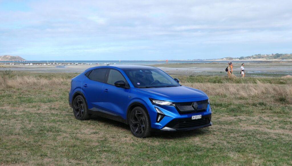 Renault Rafale E Tech 4×4 300 atelier Alpine, sea wise Perros Guirec.