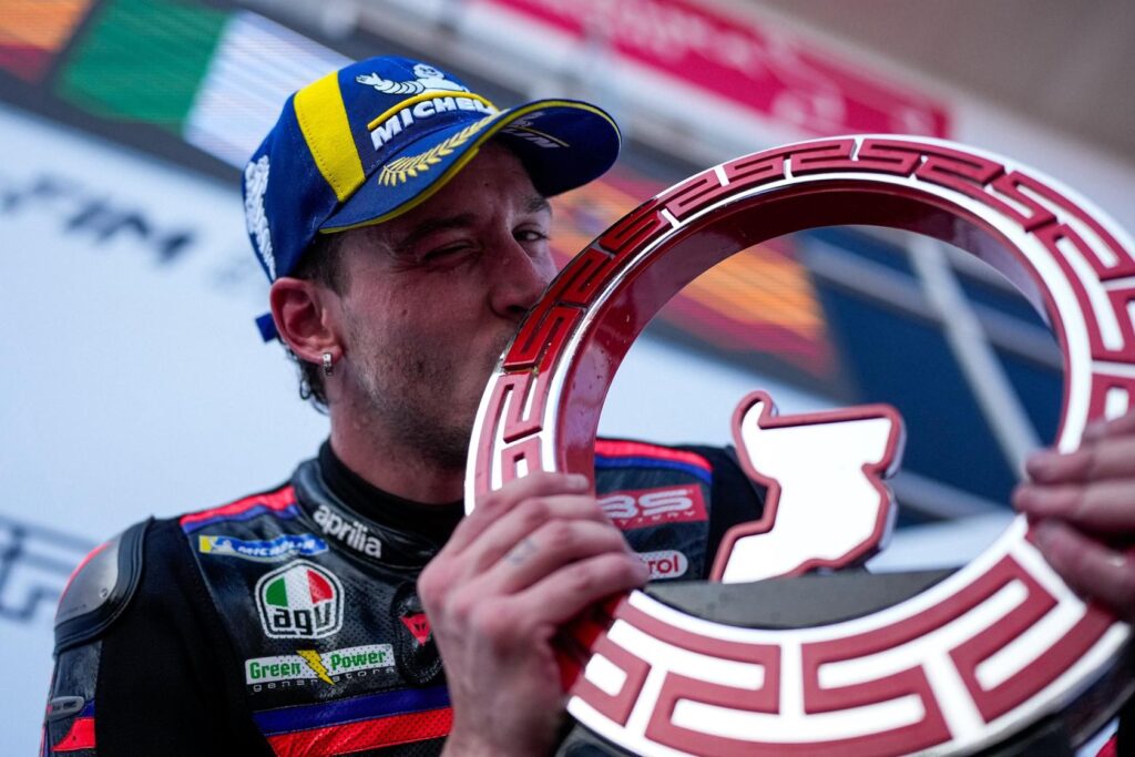 MOTOGP INDONESIEN 2026 – BEZZECCHI HÄLT DEN WM-KAMPF OFFEN