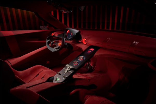 Alfa Romeo Cuorerosso interior.