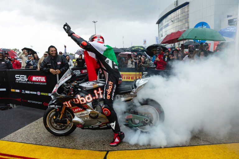 Nicolo Bulega Aruba.it Ducati, tenth hat-trick of the season in Jerez.
