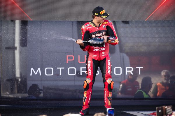 WorldSBK Estoril 2026: Bulega sets record with 29 wins.